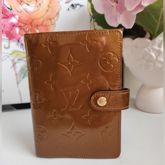 Louis Vuitton Handbags - FIRM PRICE Louis Vuitton Vernis Notebook Cover Agenda